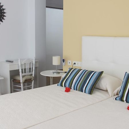 Hostal Onteniente La Mamola Exteriör bild
